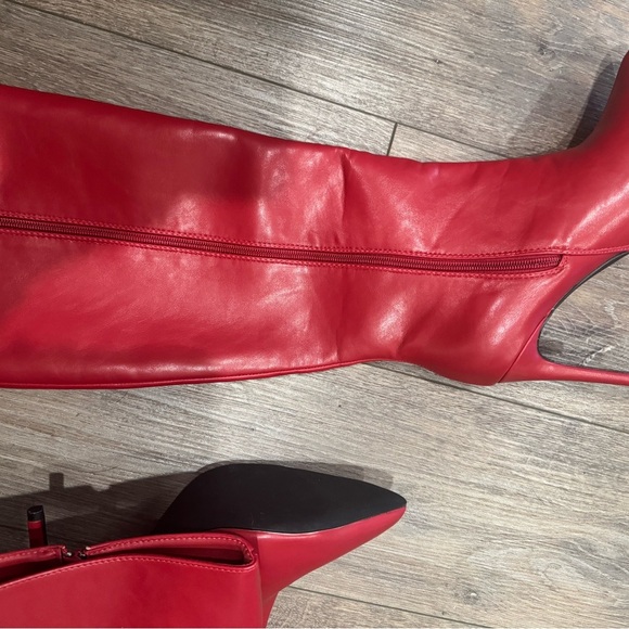 Mia Women’s Marysol Fashion Boot, Red 10 - Picture 4 of 8